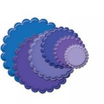Classic Scalloped Circles Small